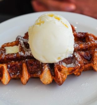 Brunch på Frederiksberg: En Oversigt over Enestående Spisesteder