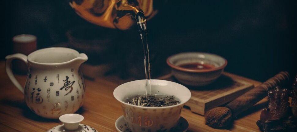 Sådan brygger du den perfekte kop te til måltider